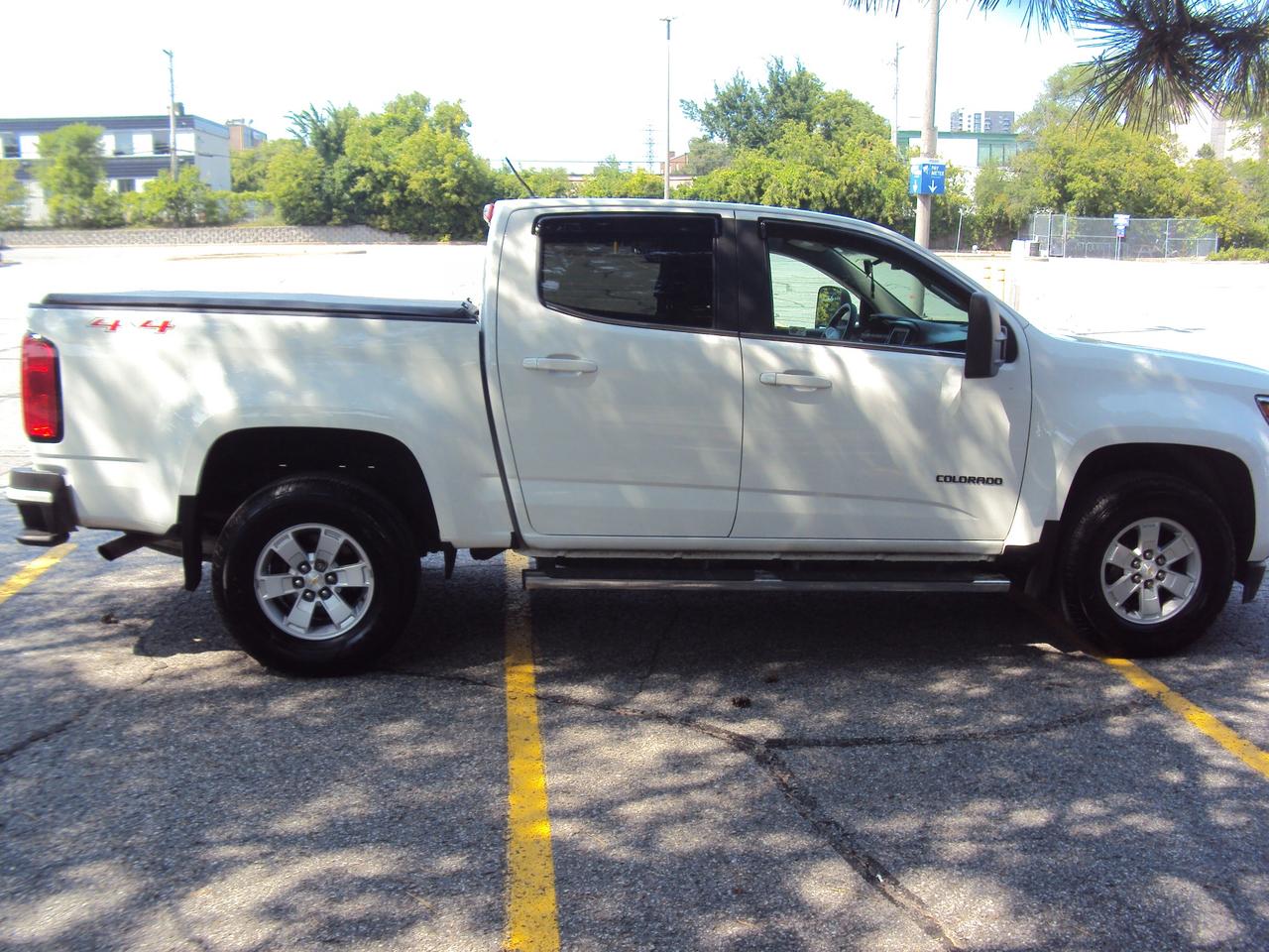 2020 Chevrolet Colorado Work Truck Photo