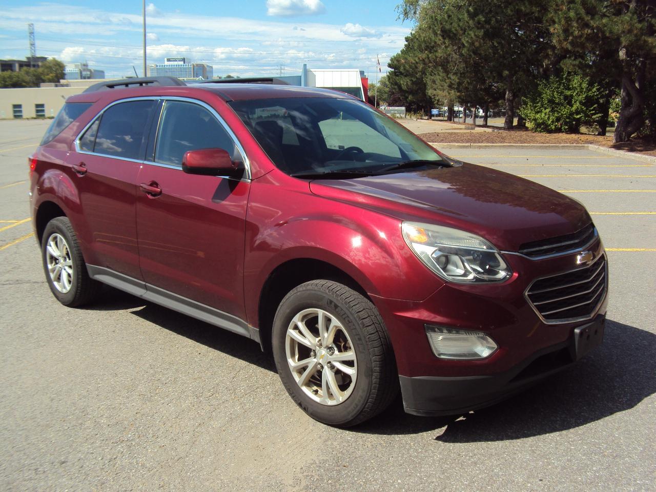 2017 Chevrolet Equinox LT Photo