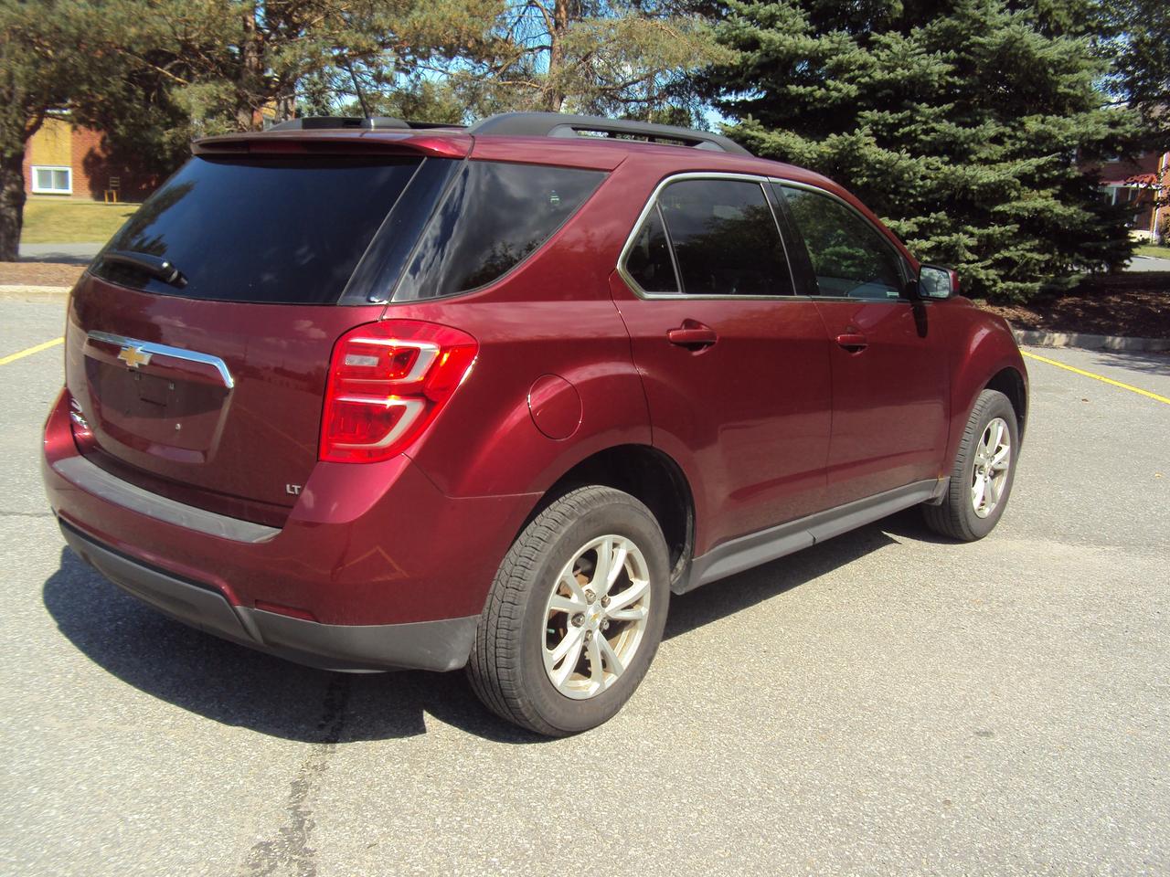 2017 Chevrolet Equinox LT Photo