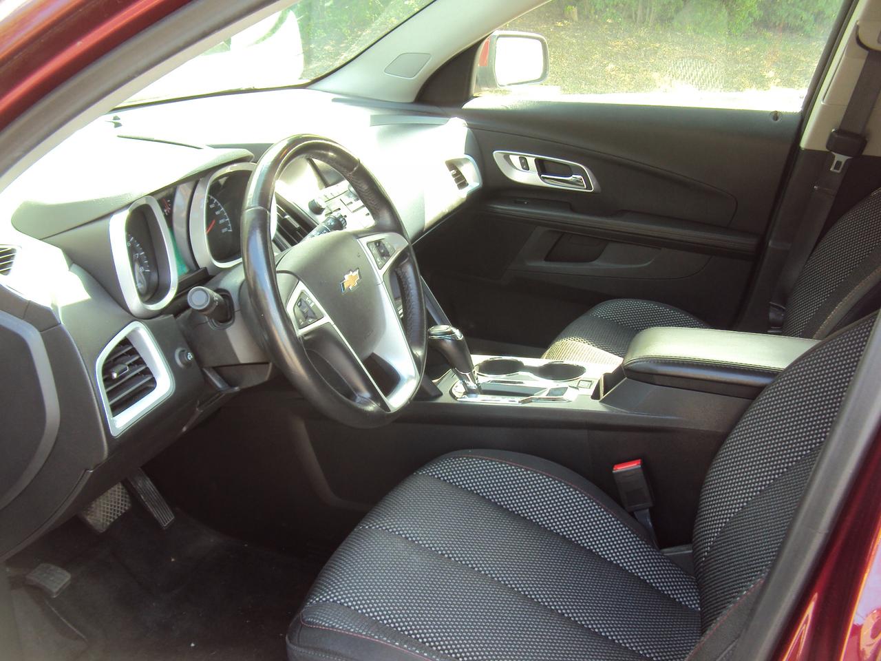 2017 Chevrolet Equinox LT Photo