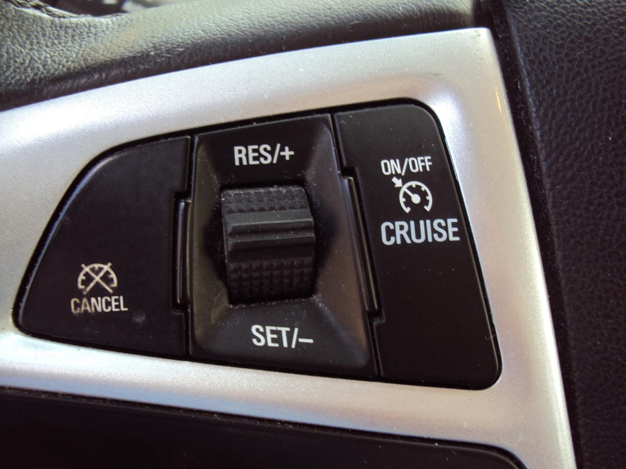 2017 Chevrolet Equinox LT Photo