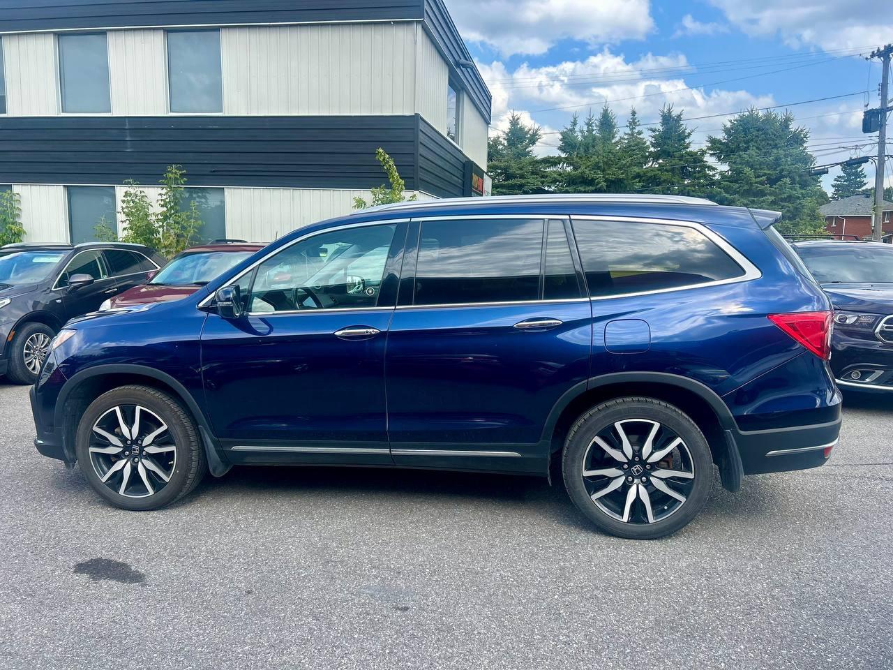 2021 Honda Pilot Touring Photo3