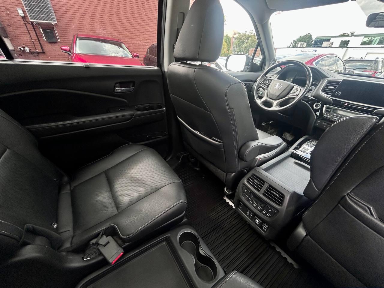 2021 Honda Pilot Touring Photo