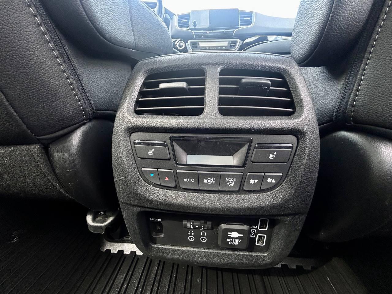 2021 Honda Pilot Touring Photo