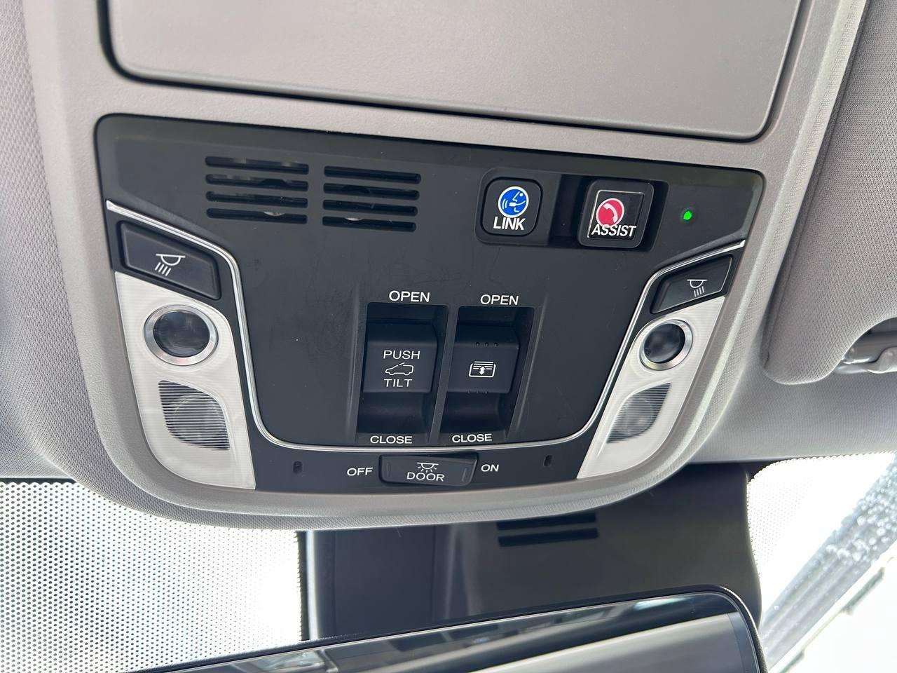 2021 Honda Pilot Touring Photo