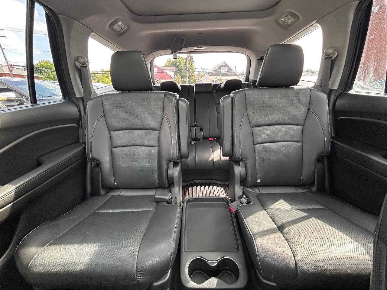 2021 Honda Pilot Touring Photo