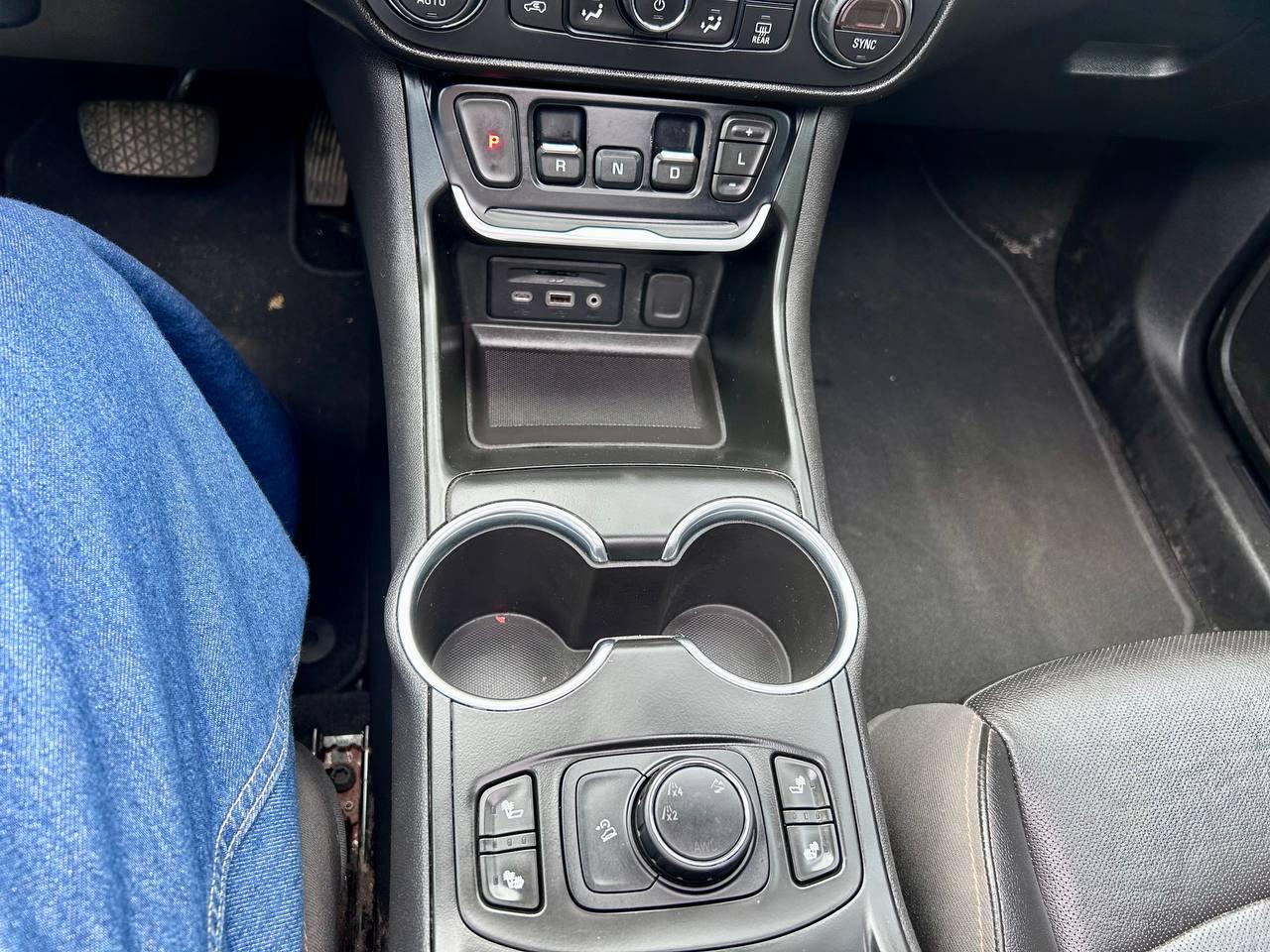 2019 GMC Terrain SLT Photo