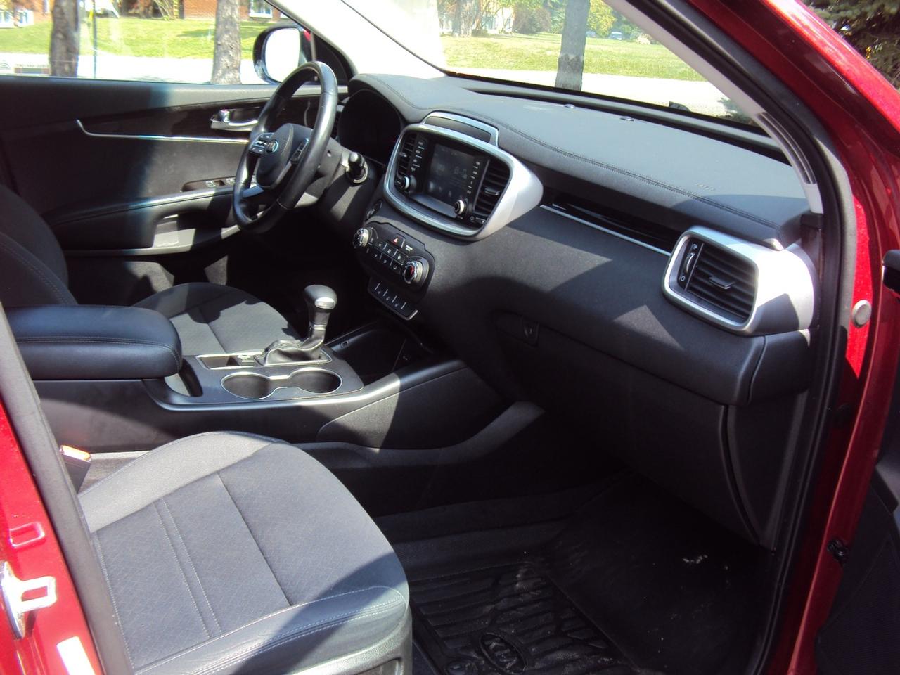 2019 Kia Sorento LX Photo