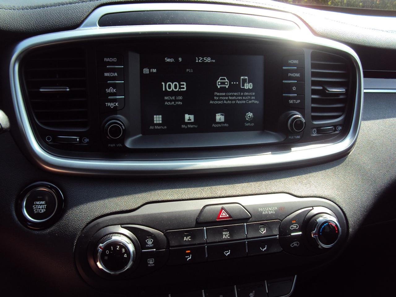 2019 Kia Sorento LX Photo
