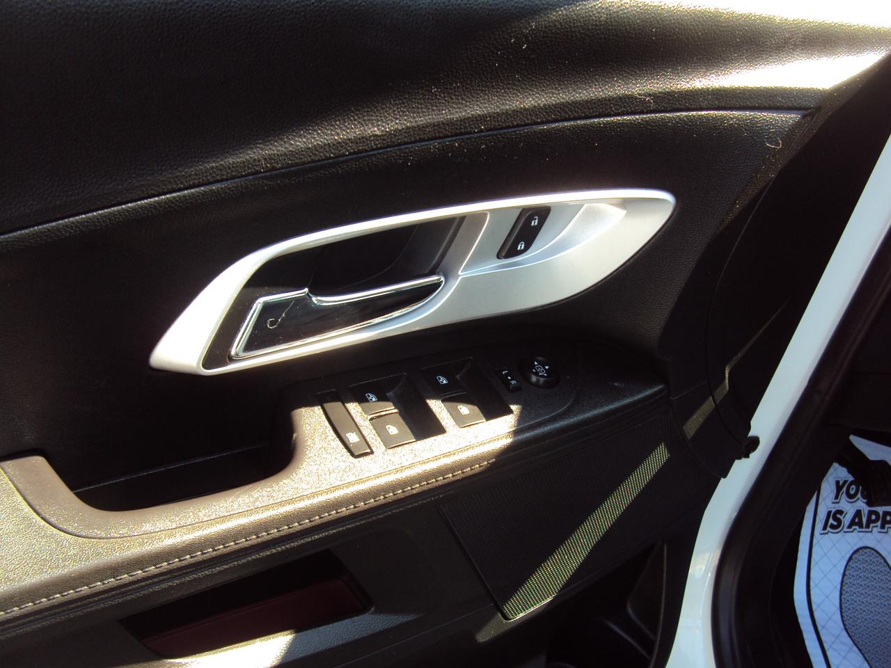 2017 Chevrolet Equinox LS Photo