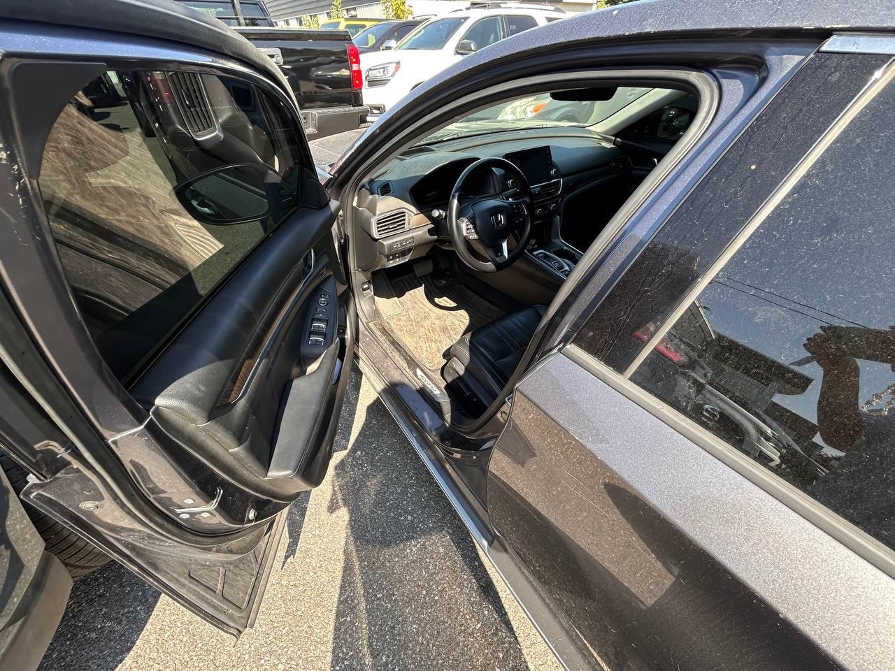 2018 Honda Accord Touring Photo