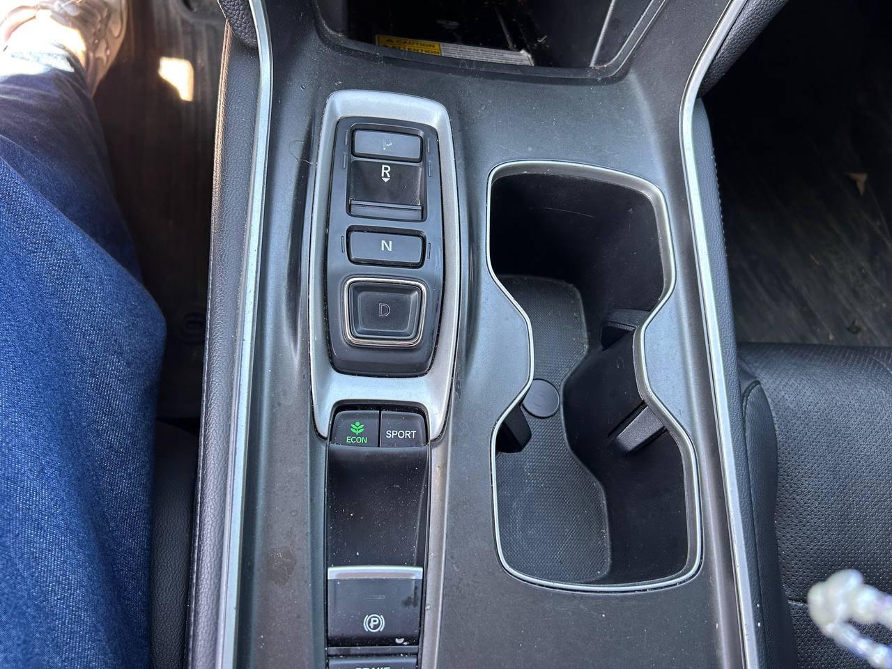 2018 Honda Accord Touring Photo