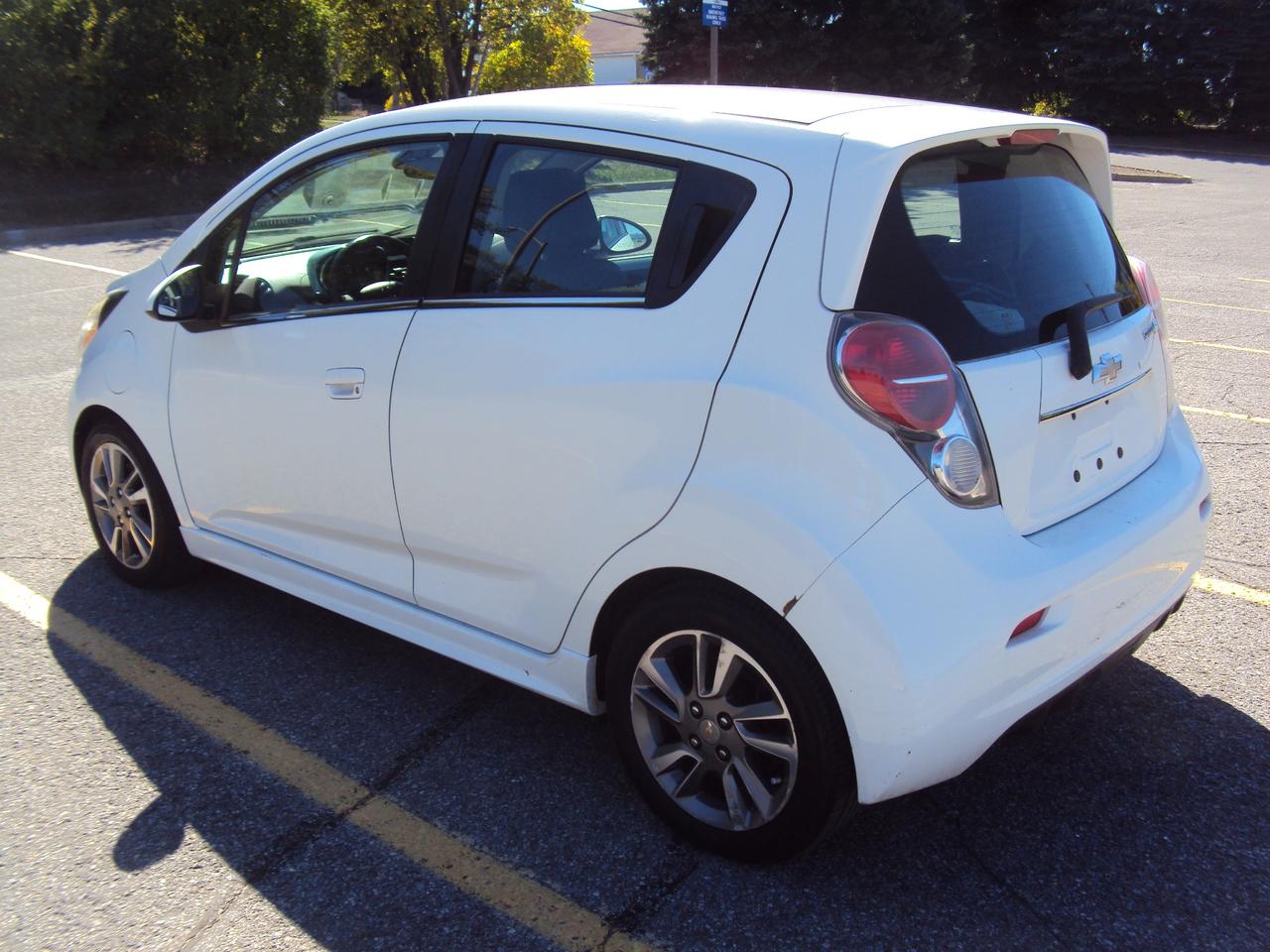 2015 Chevrolet Spark EV 2LT Photo