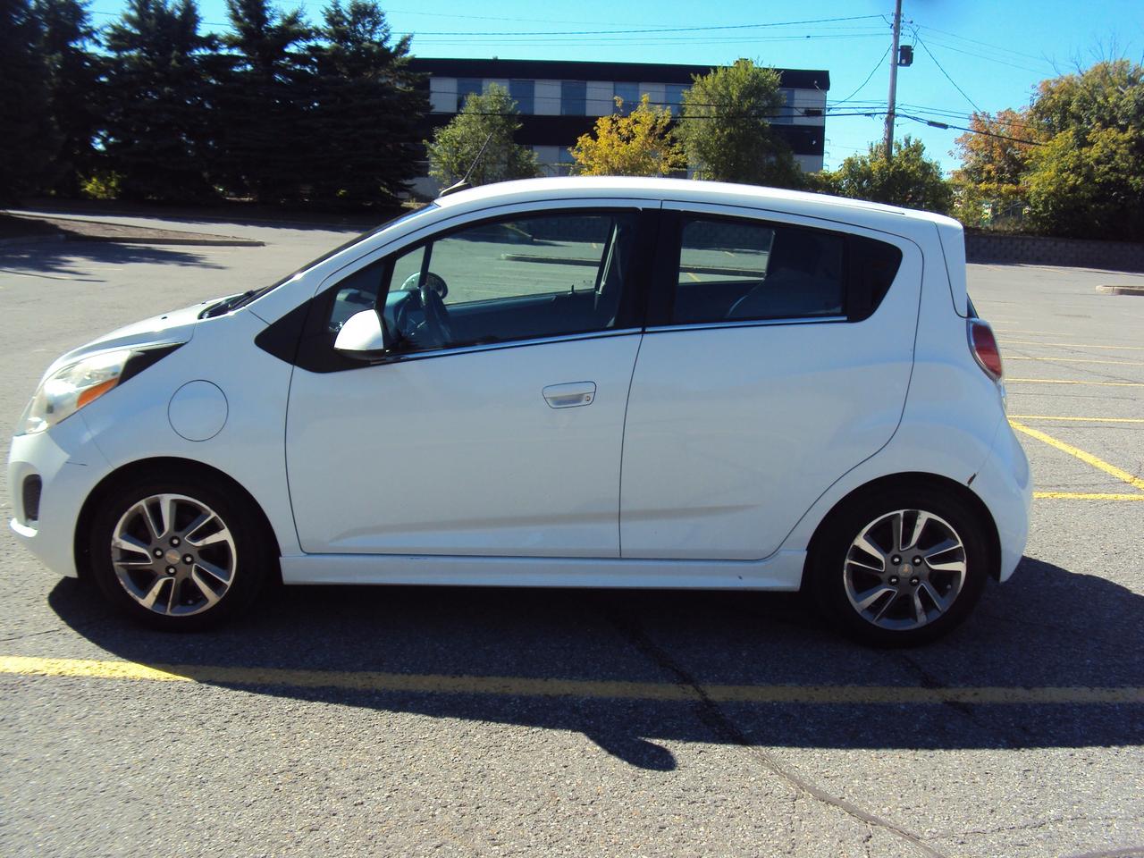 2015 Chevrolet Spark EV 2LT Photo