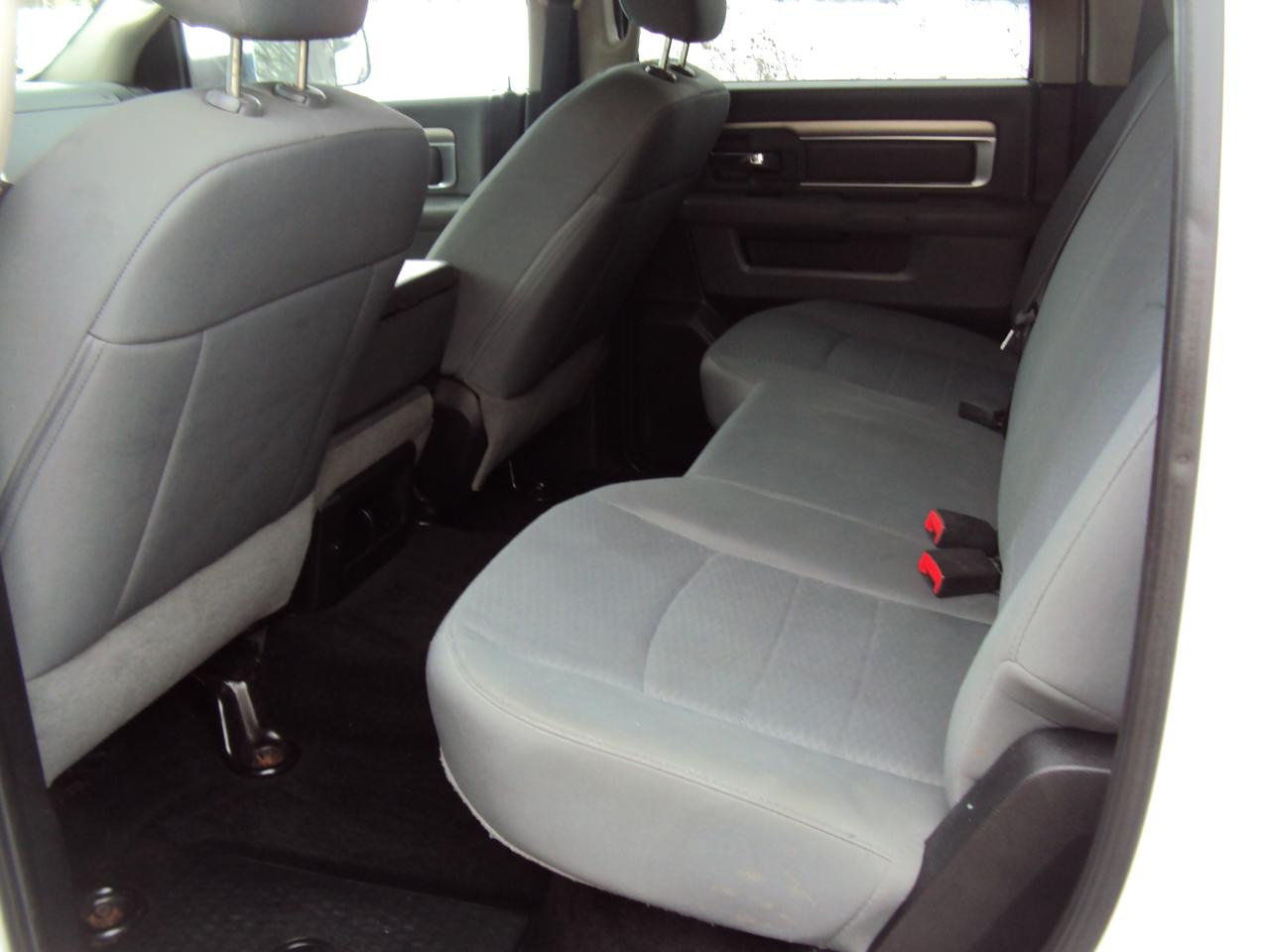 2014 RAM 1500 SLT Photo