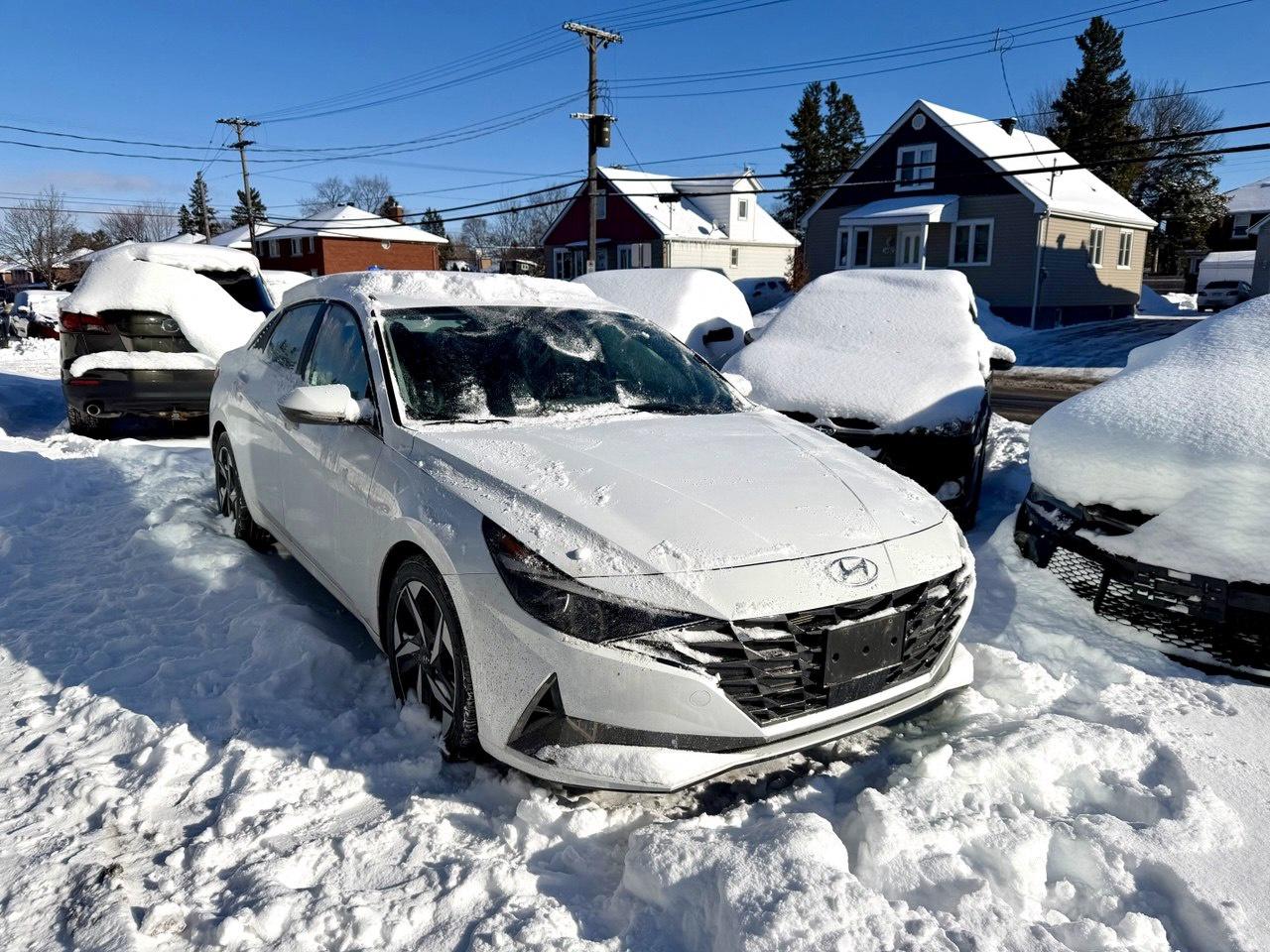 2022 Hyundai Elantra SEL Photo