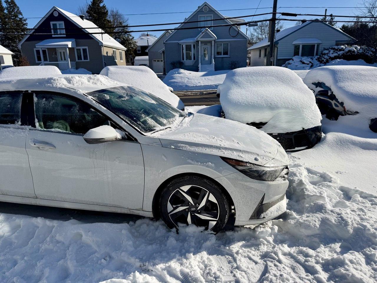 2022 Hyundai Elantra SEL Photo2