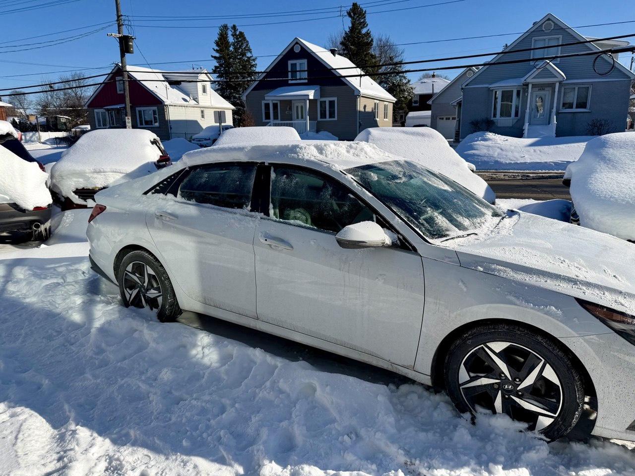 2022 Hyundai Elantra SEL Photo