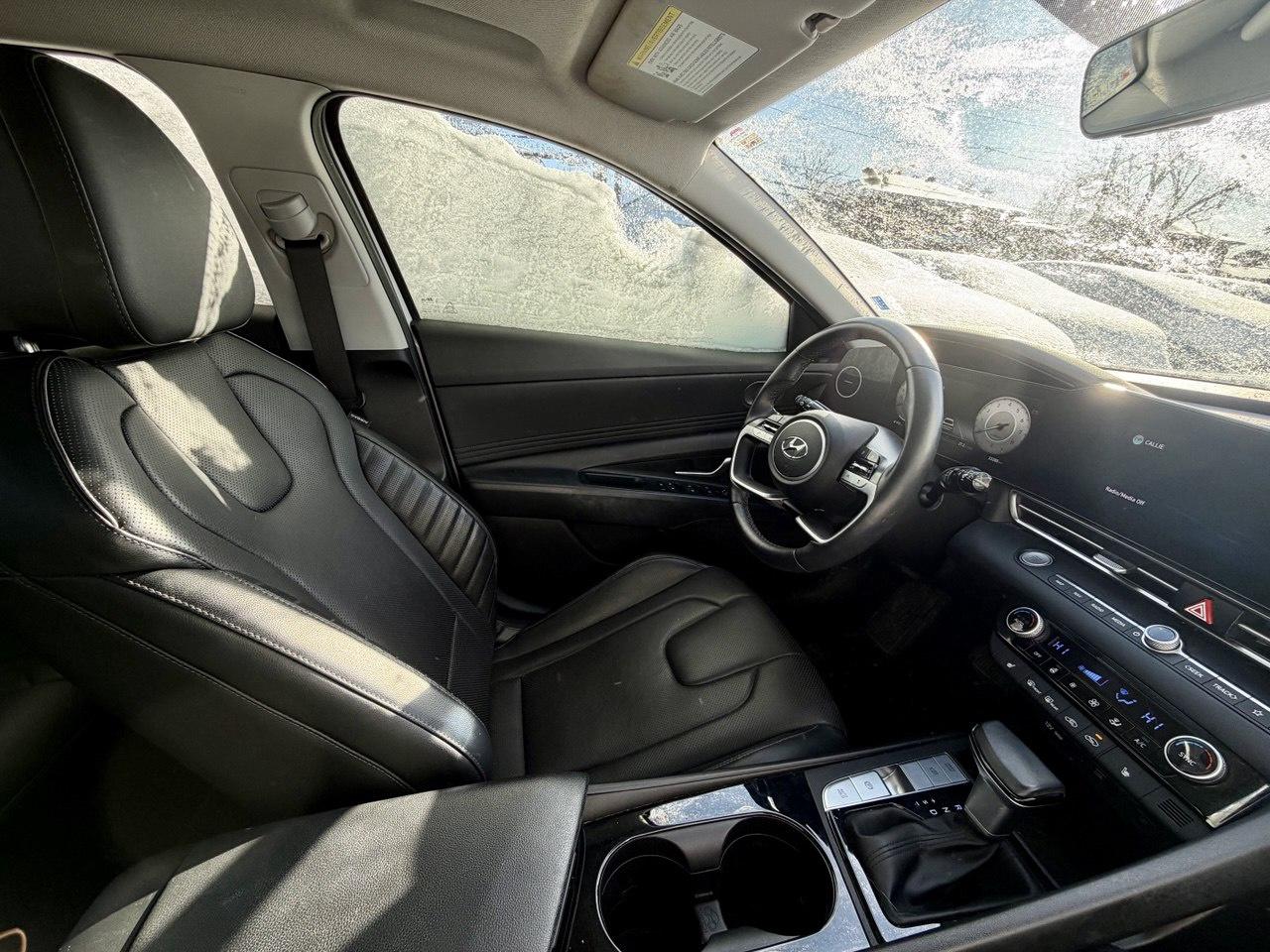 2022 Hyundai Elantra SEL Photo