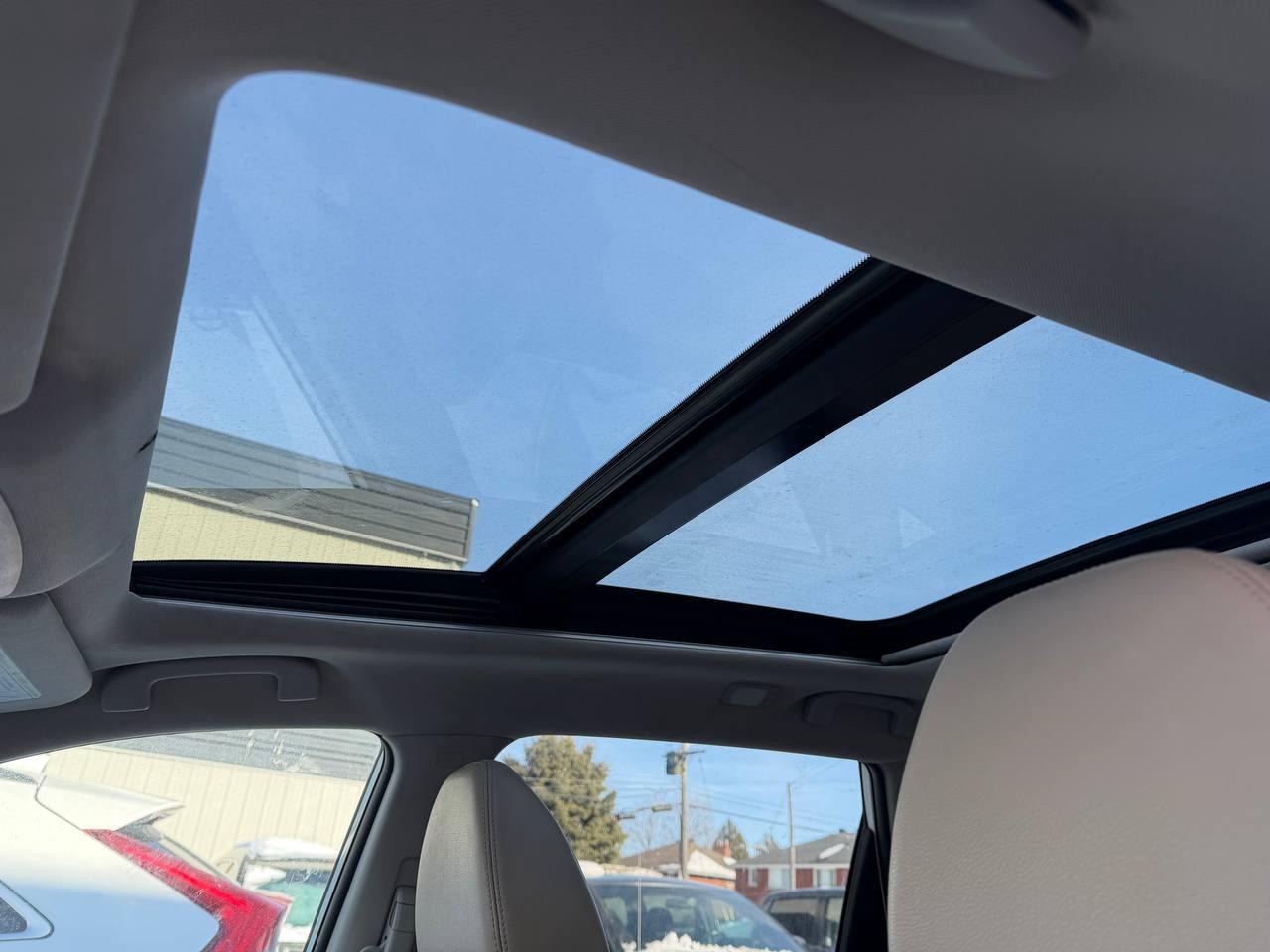 2016 Nissan Rogue SL Photo