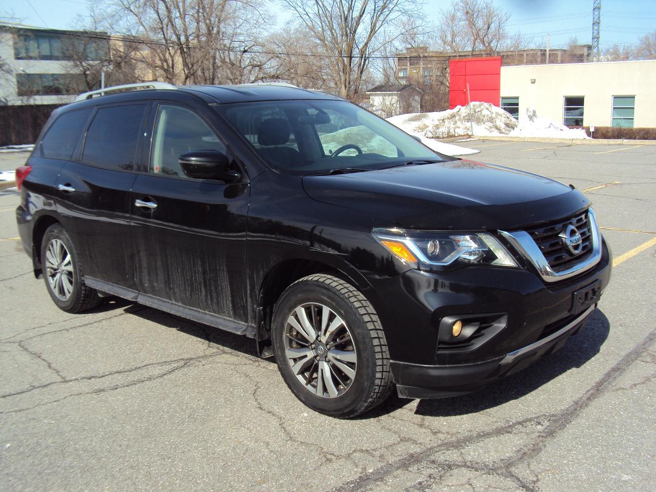 2018 Nissan Pathfinder SV Photo