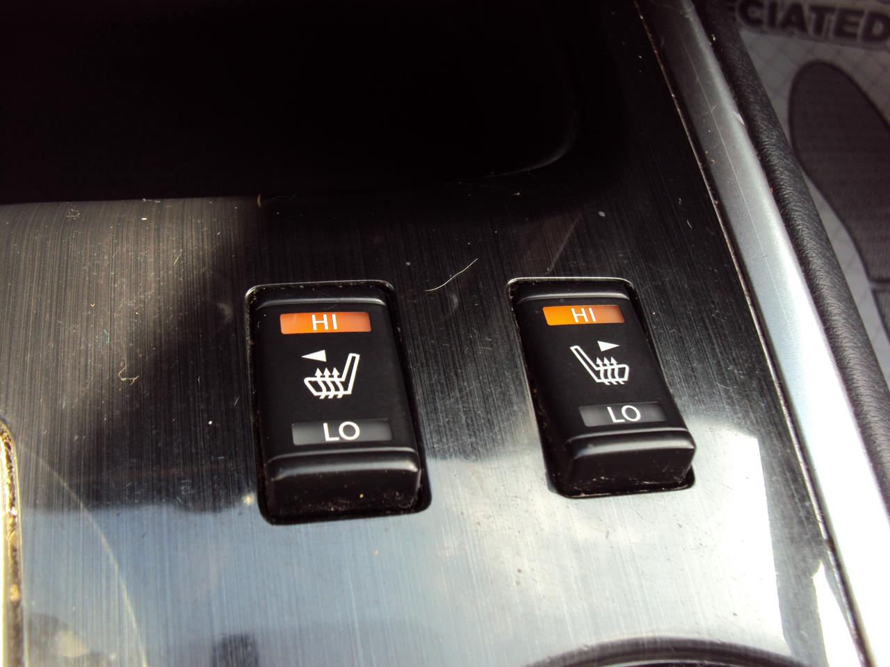 2018 Nissan Pathfinder SV Photo