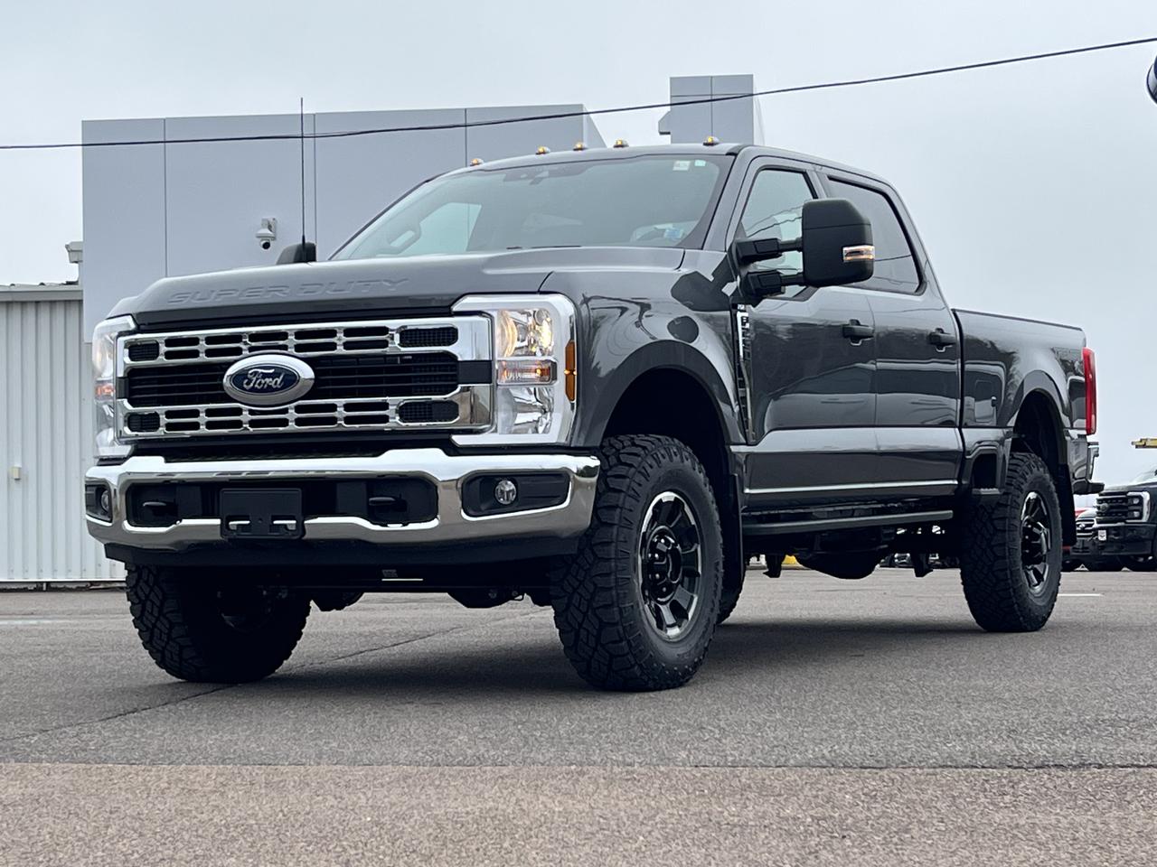 2026 Ford F-250 Super Duty SRW XLT 4WD CREW CAB 6.75' BOX Photo2
