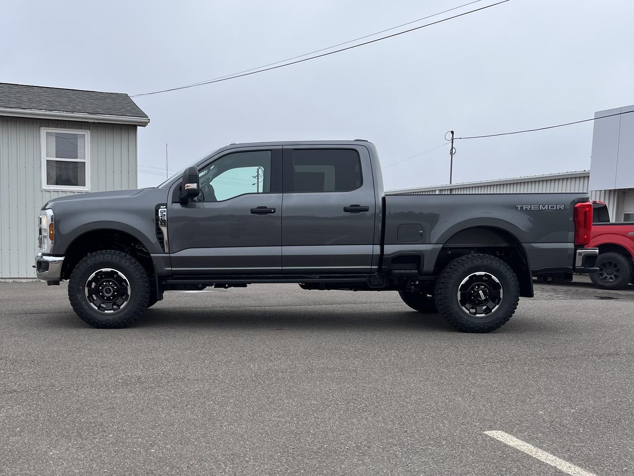 2026 Ford F-250 Super Duty SRW XLT 4WD CREW CAB 6.75' BOX Photo4