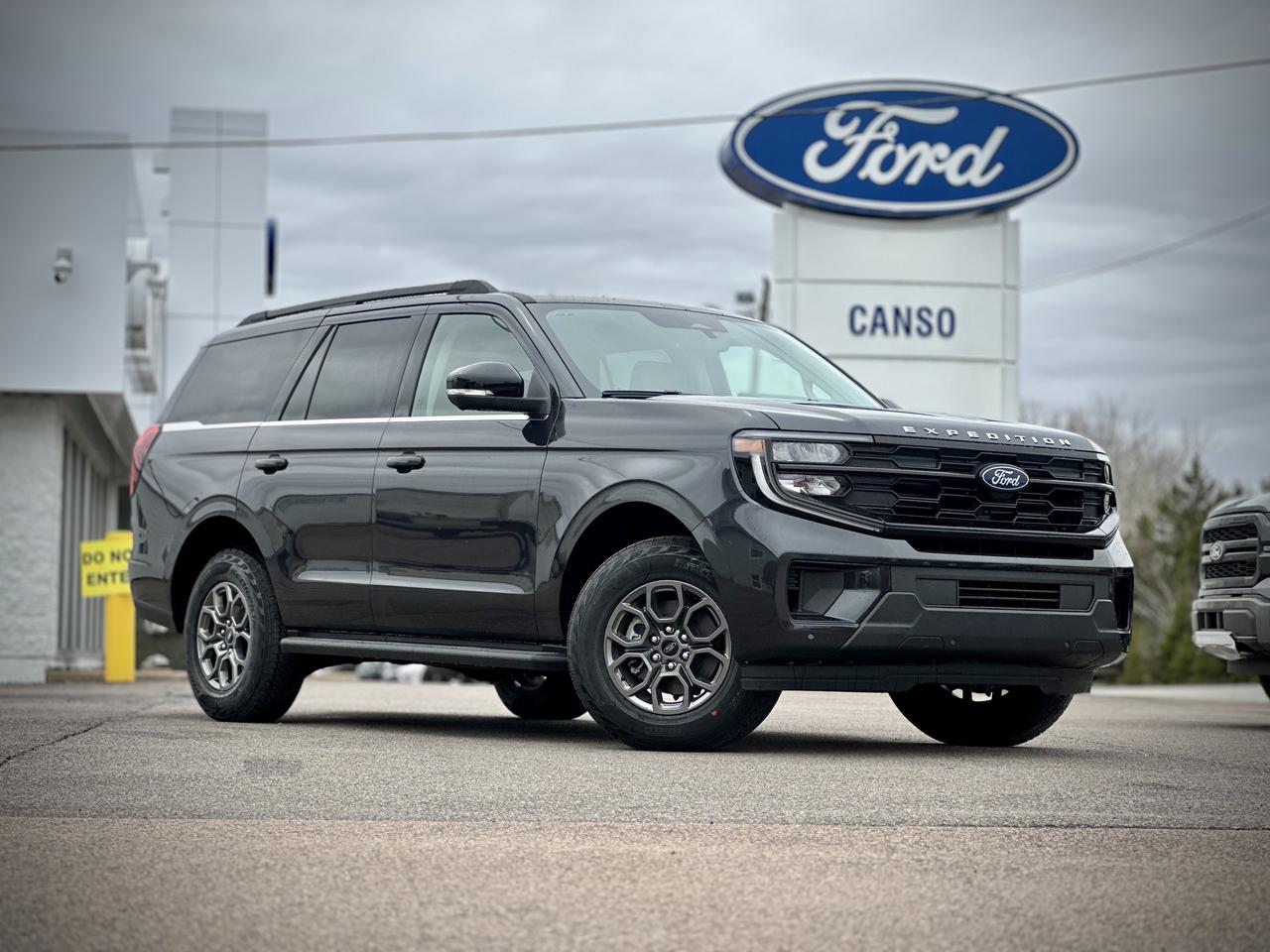 2026 Ford Expedition ACTIVE 4X4 Photo0