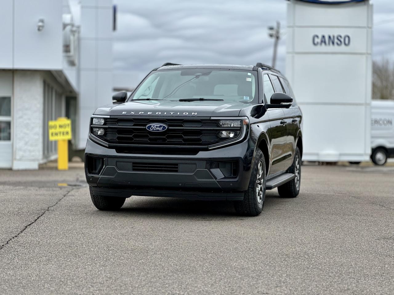 2026 Ford Expedition ACTIVE 4X4 Photo2