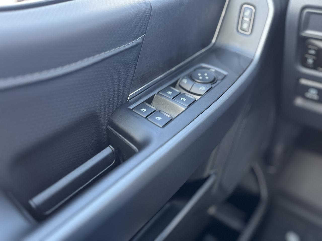 2026 Ford F-150 XLT 4WD SuperCrew 5.5' Box Photo2