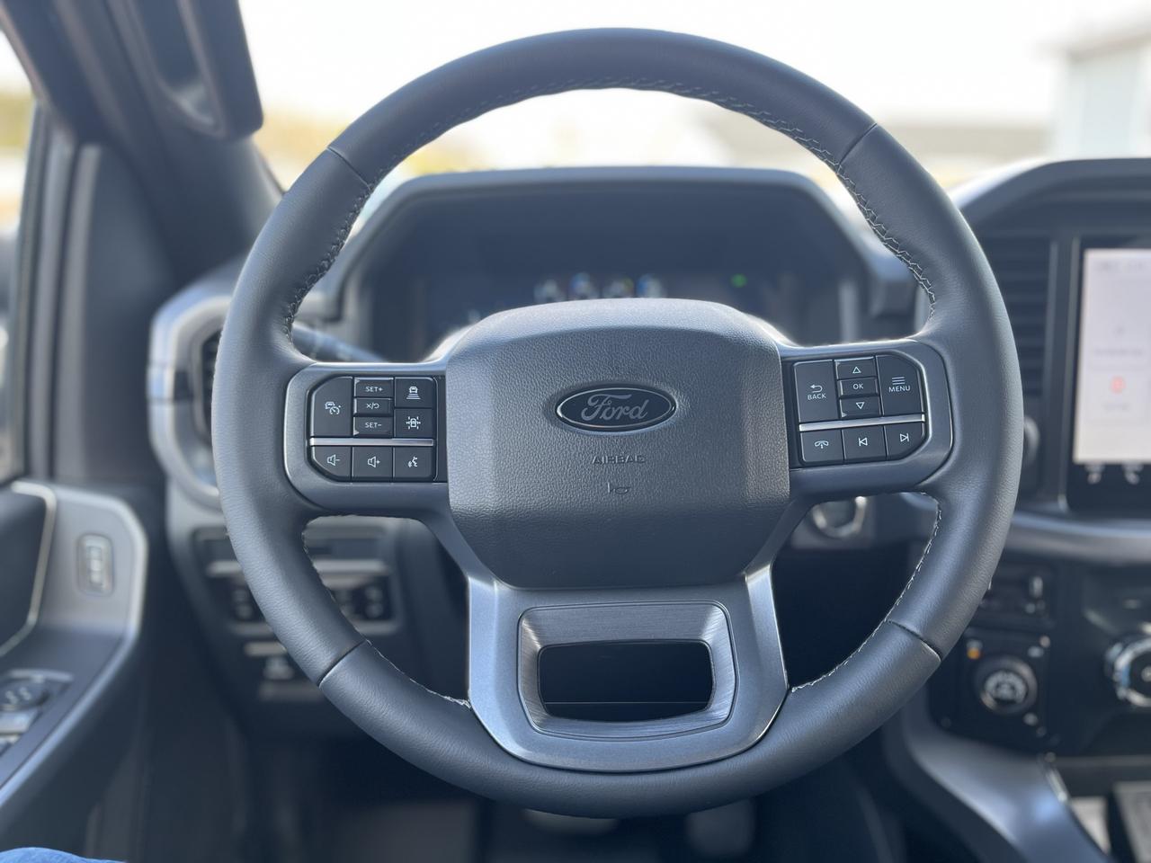 2026 Ford F-150 XLT 4WD SuperCrew 5.5' Box Photo1