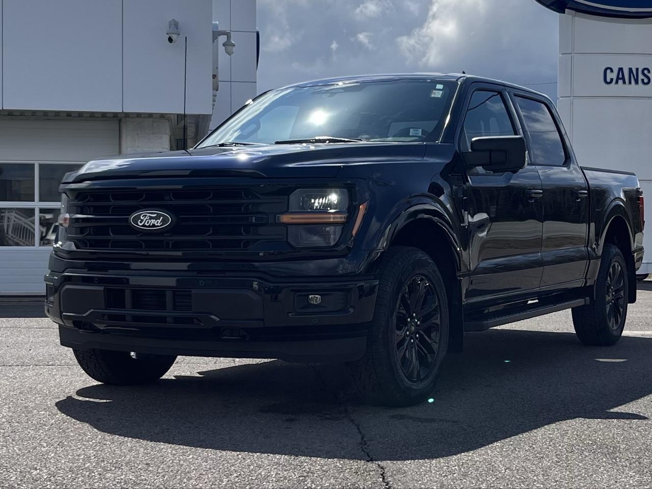 2026 Ford F-150 XLT 4WD SuperCrew 5.5' Box Photo2