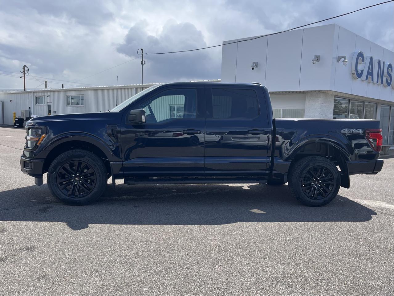 2026 Ford F-150 XLT 4WD SuperCrew 5.5' Box Photo3