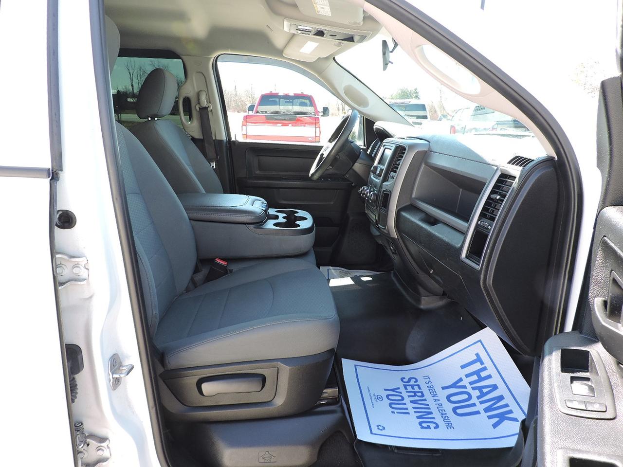 2018 RAM 1500 Express 3.6L 4X4 New Brakes 6-Seater 130000 KMS Photo