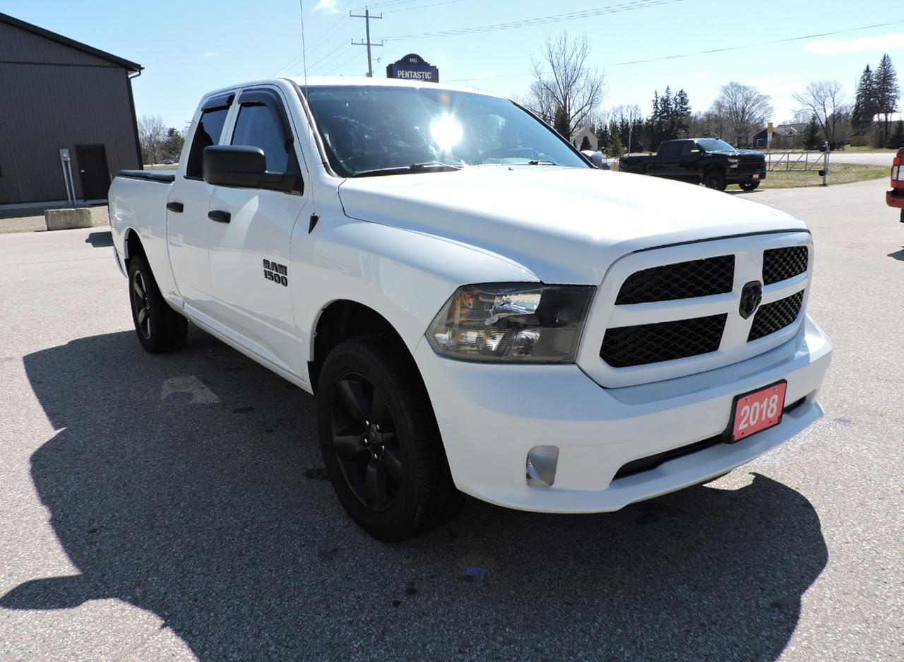 2018 RAM 1500 Express 3.6L 4X4 New Brakes 6-Seater 130000 KMS Photo0