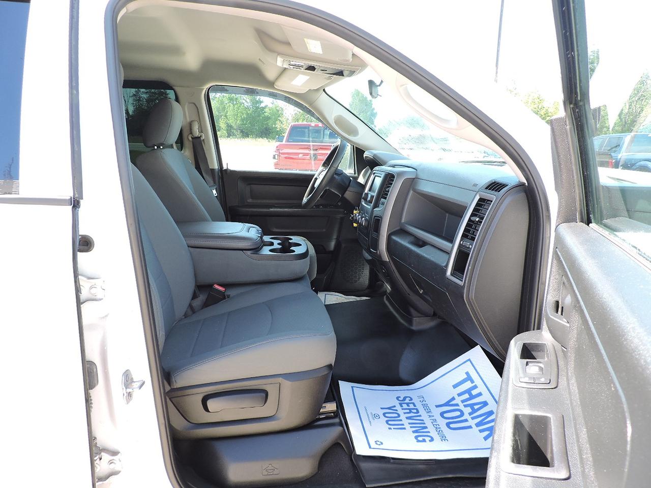 2018 RAM 1500 Express 3.6L 4X4 New Brakes 6-Seater 130000 KMS Photo