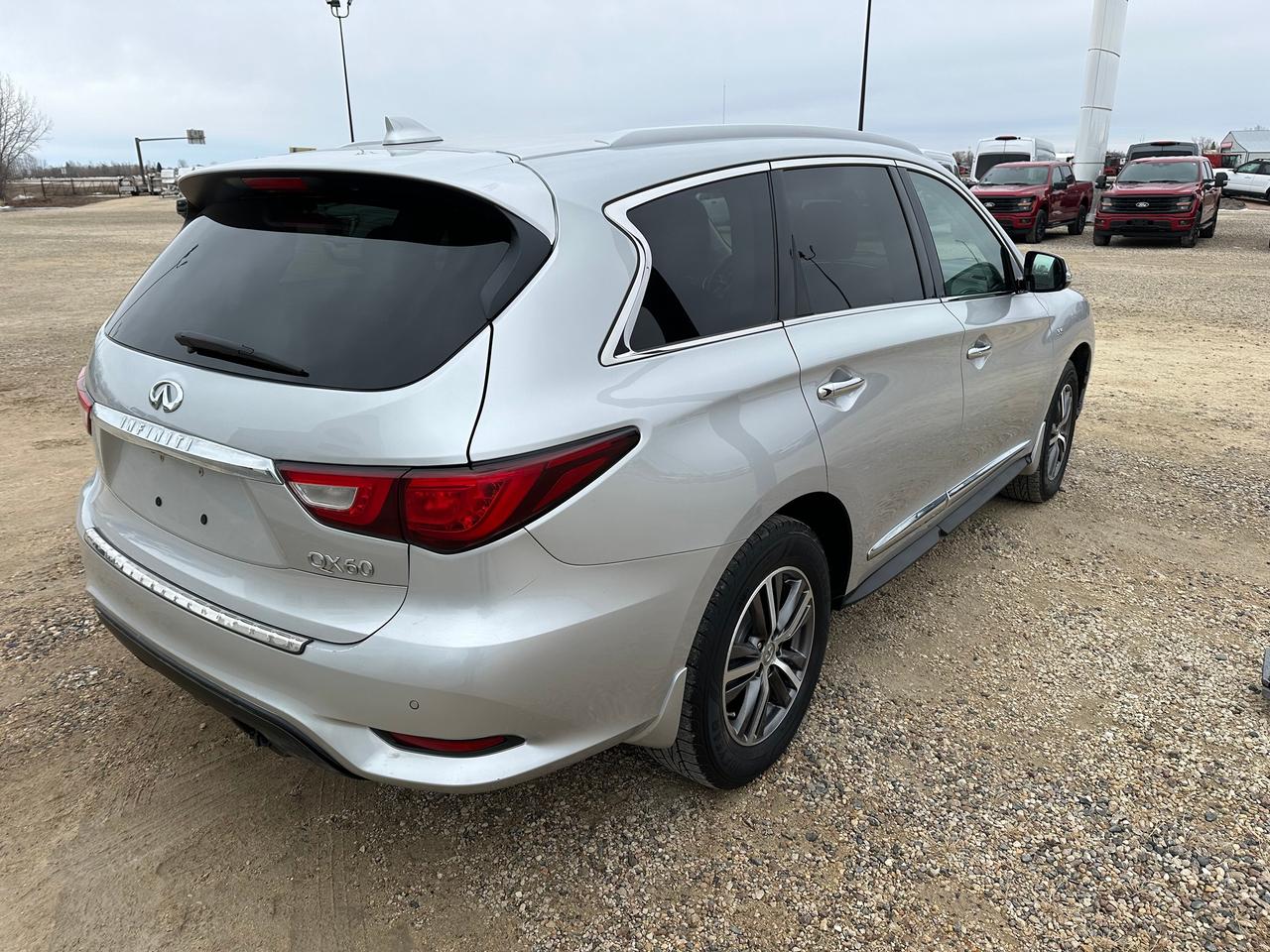 2017 Infiniti QX60 QX60 Photo3