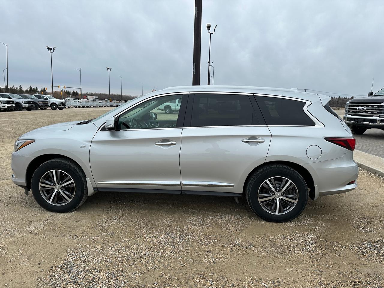 2017 Infiniti QX60 QX60 Photo5