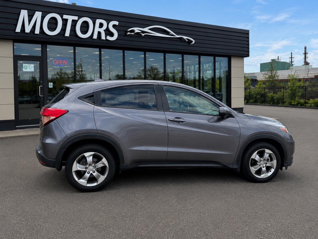 2018 Honda HR-V EX Photo3
