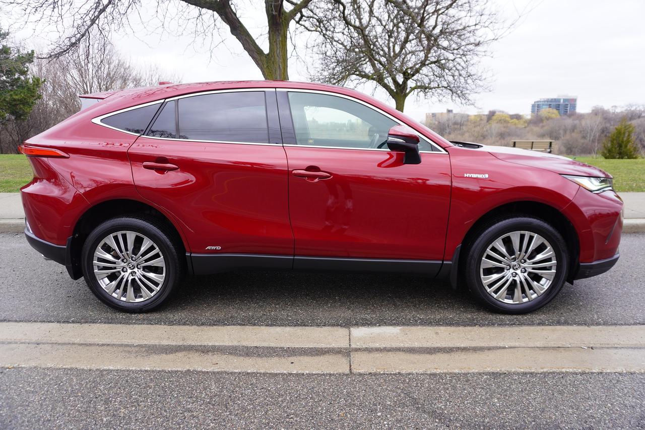 2021 Toyota Venza LIMITED / 1 OWNER / NO ACCIDENTS / HYBRID / LOCAL Photo4