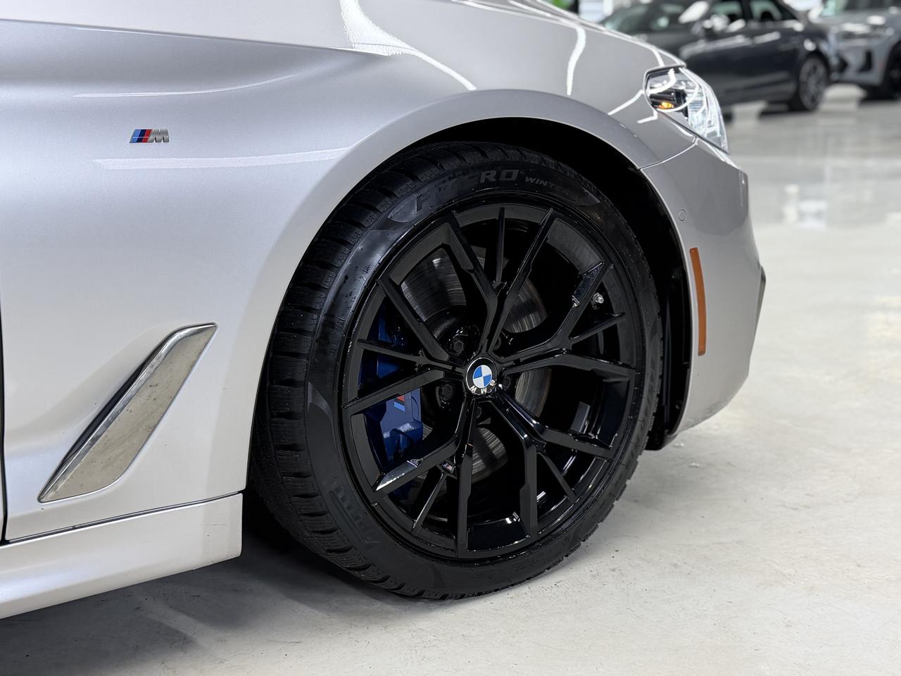 2018 BMW M550i NAV|360CAM|ACC|BSM|FCW|B&W SOUND|MASSAGE| Photo