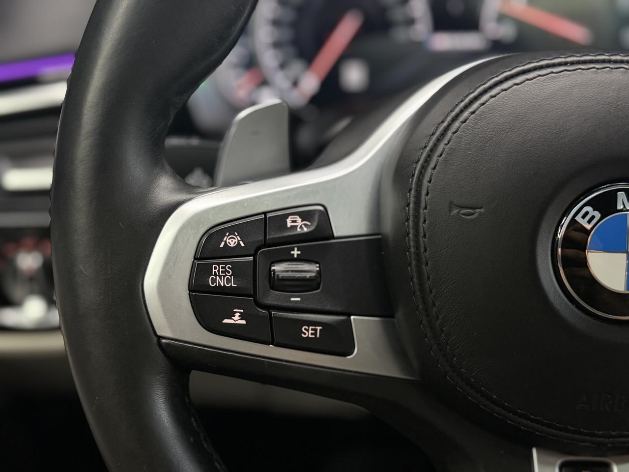 2018 BMW M550i NAV|360CAM|ACC|BSM|FCW|B&W SOUND|MASSAGE| Photo