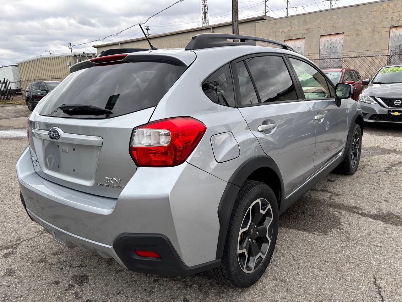 2013 Subaru XV Crosstrek 2.0i w/Touring Pkg Photo3