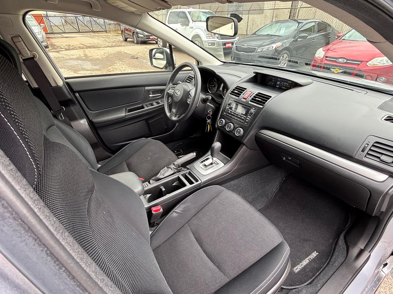 2013 Subaru XV Crosstrek 2.0i w/Touring Pkg Photo