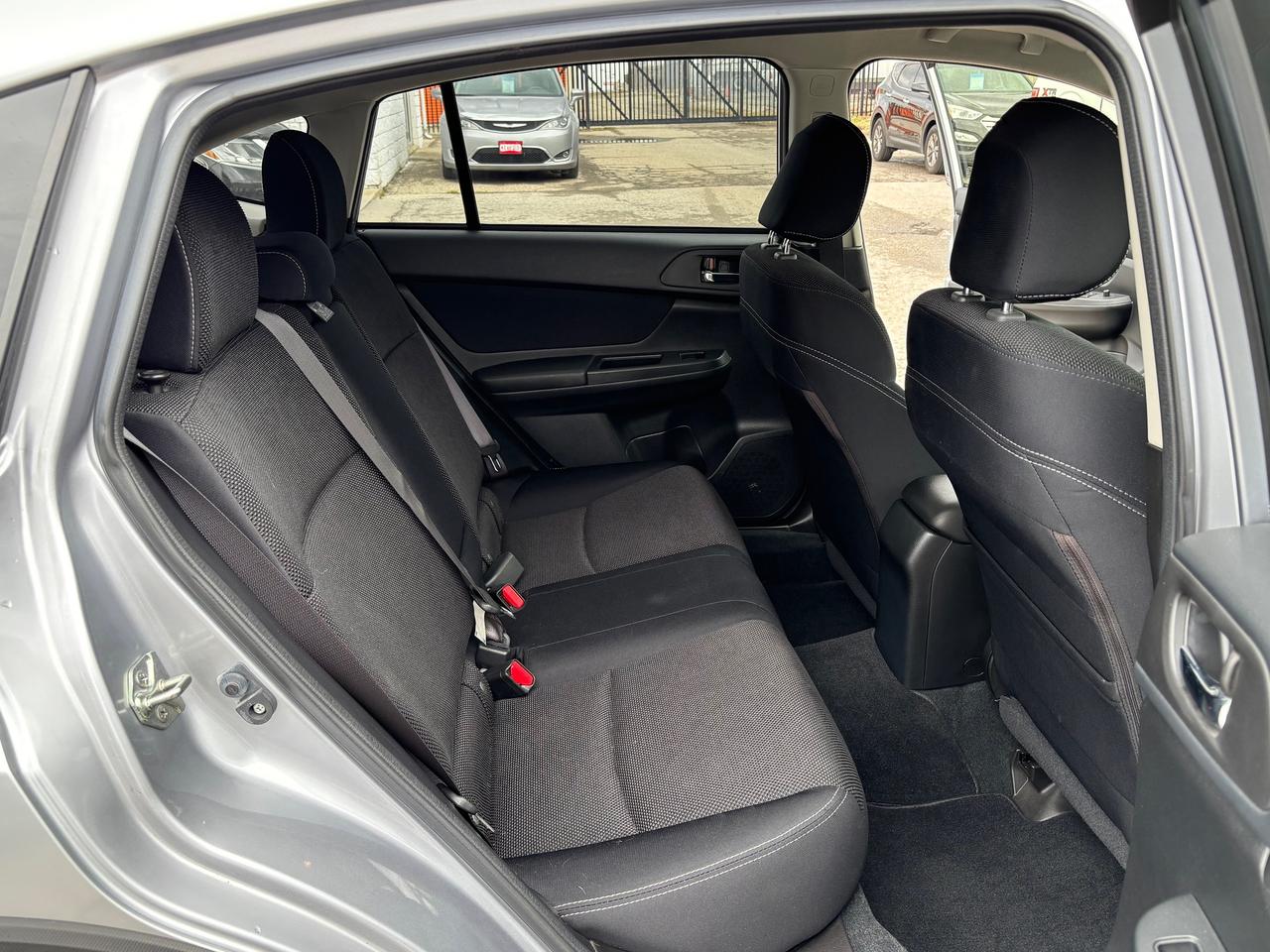 2013 Subaru XV Crosstrek 2.0i w/Touring Pkg Photo