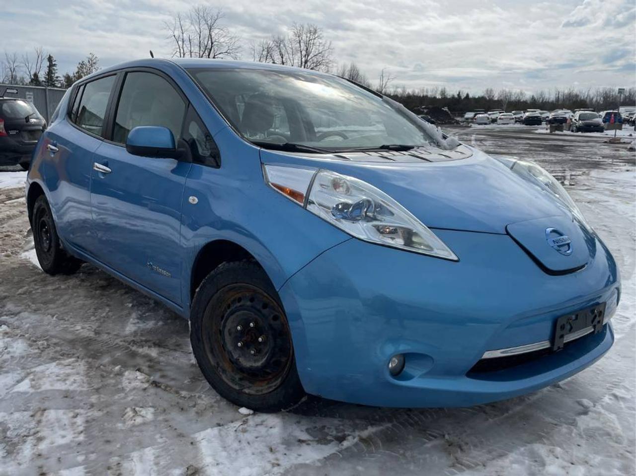 2011 Nissan Leaf SL Photo2