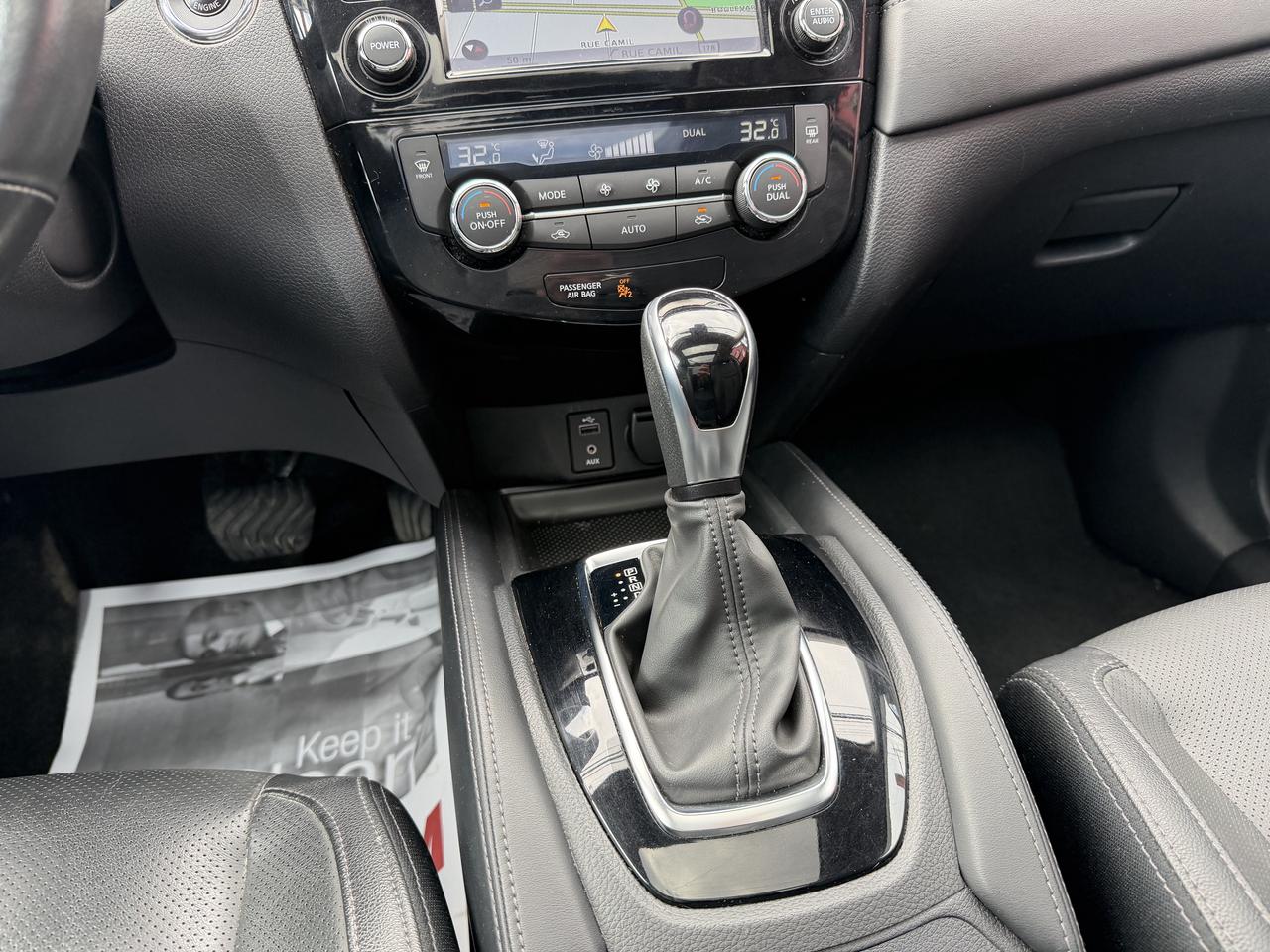 2017 Nissan Rogue SL AWD Photo