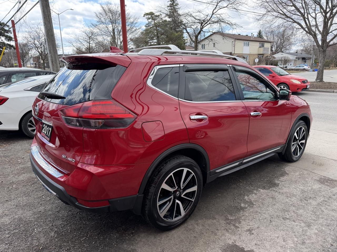 2017 Nissan Rogue SL AWD Photo