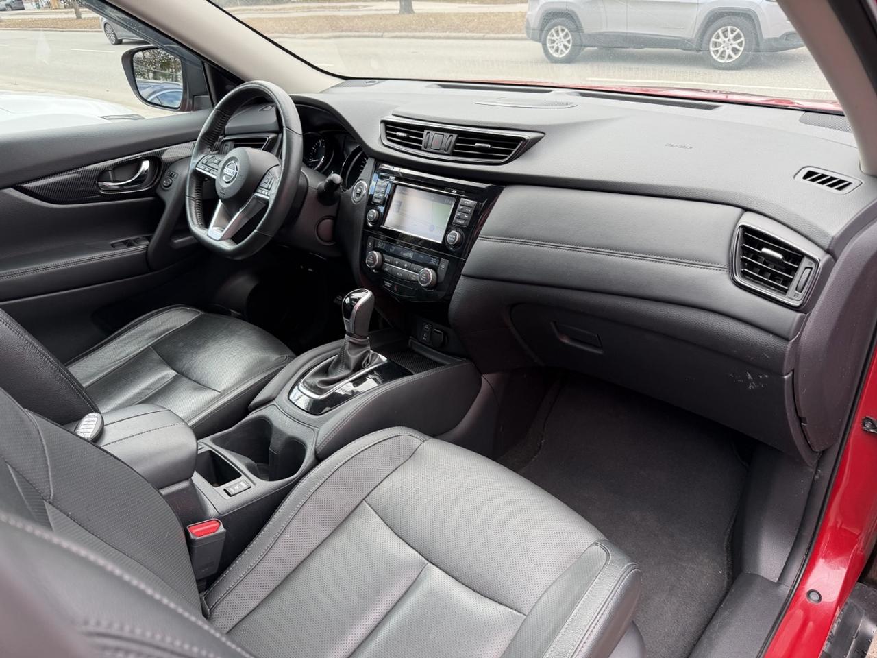 2017 Nissan Rogue SL AWD Photo